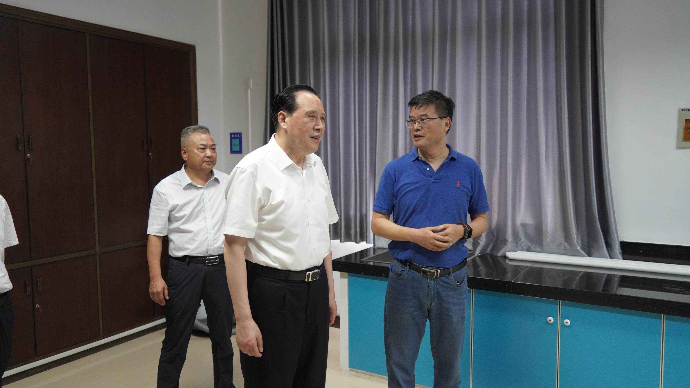 ���˴�ί��(hu��)�h�M��(sh��)ӛ�������һ���W�R�(zh��n)...